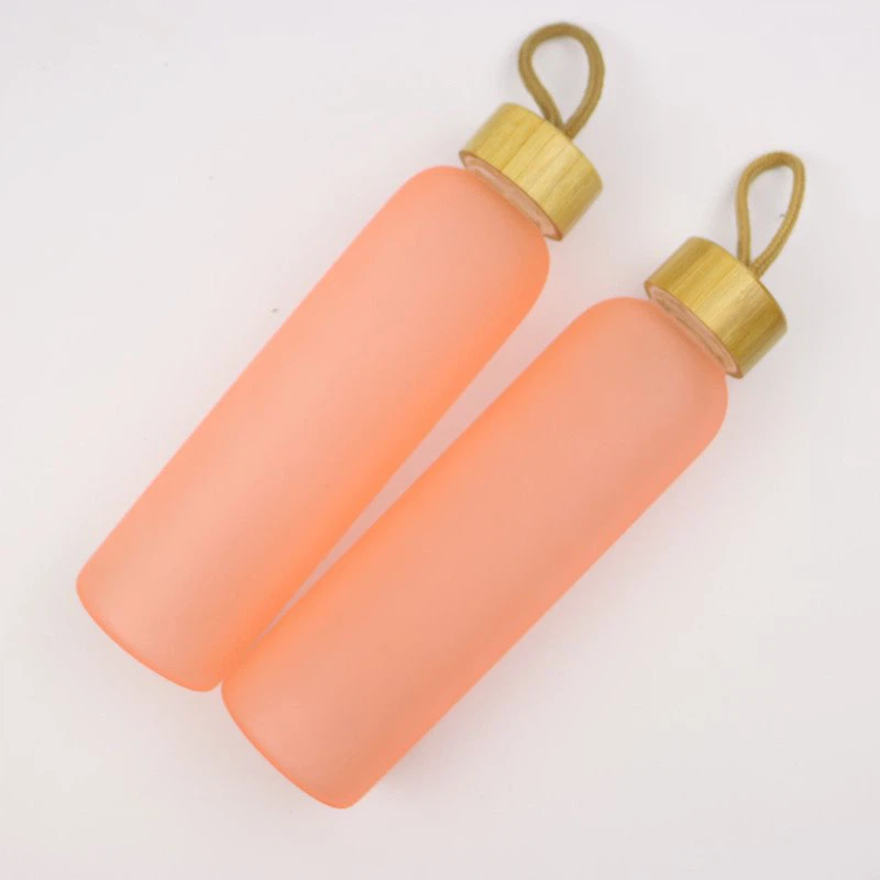 Frostad glasvattenflaska med bambulock